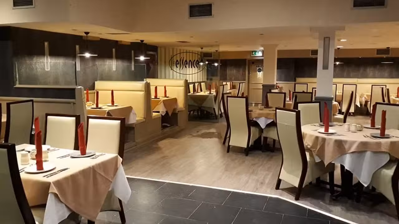 Binnenkant - The Essence Indian Cuisine, Aberdeen, 