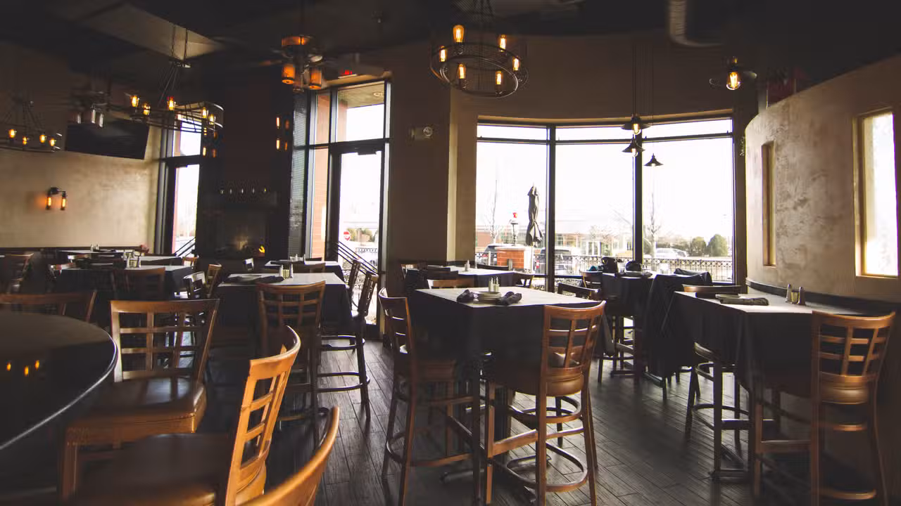Binnenkant - La Scarpetta Restaurant & Bar - Permanently Closed, Addison, IL