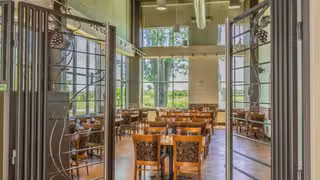Una foto del restaurante The Vines Restaurant - Cooper's Hawk Vineyards