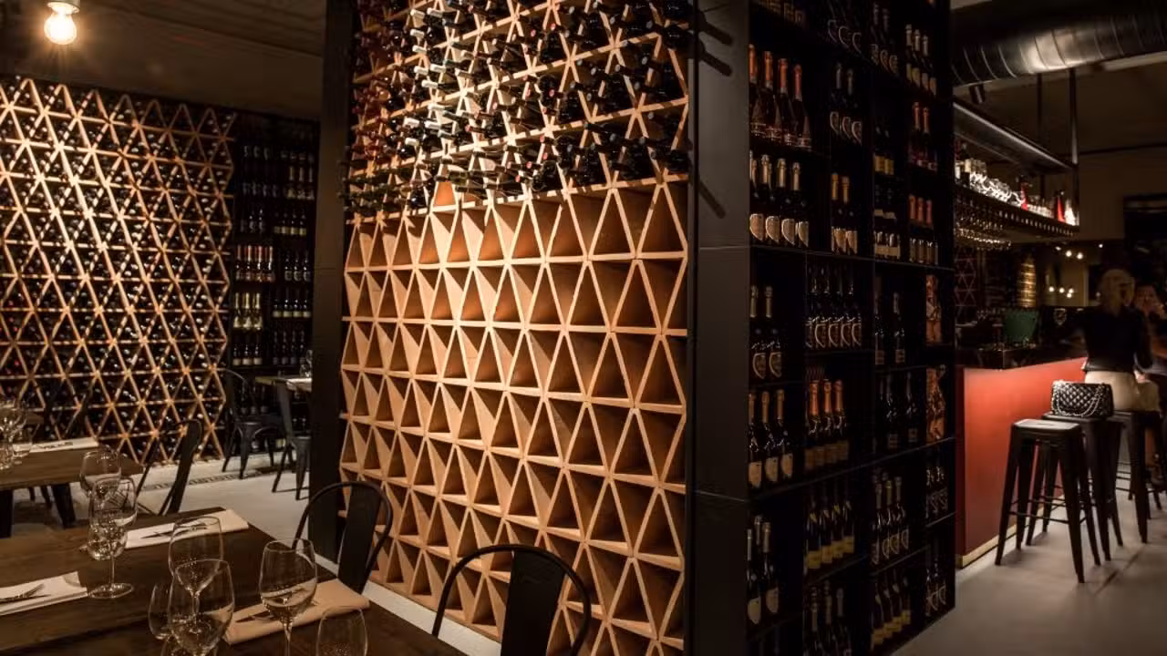 Interior - Enoteca Rosso, London, 