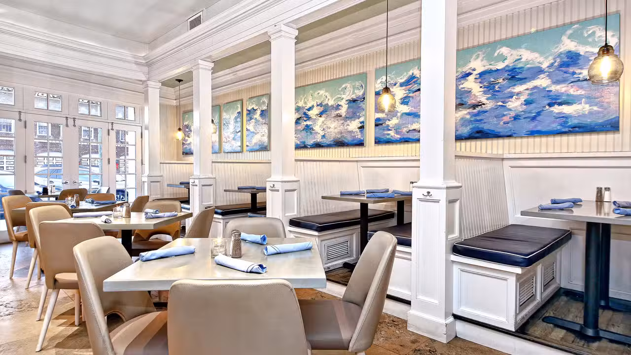 Dinning Room - Beach House Cafe, Old Greenwich, CT