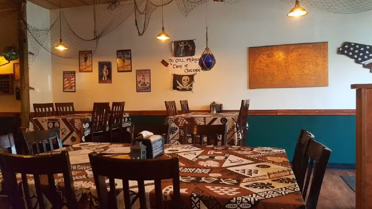 Interior - Privateer's Cove, Kailua-Kona, HI