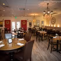 A photo of Eighty Acres Kitchen & Bar restaurant