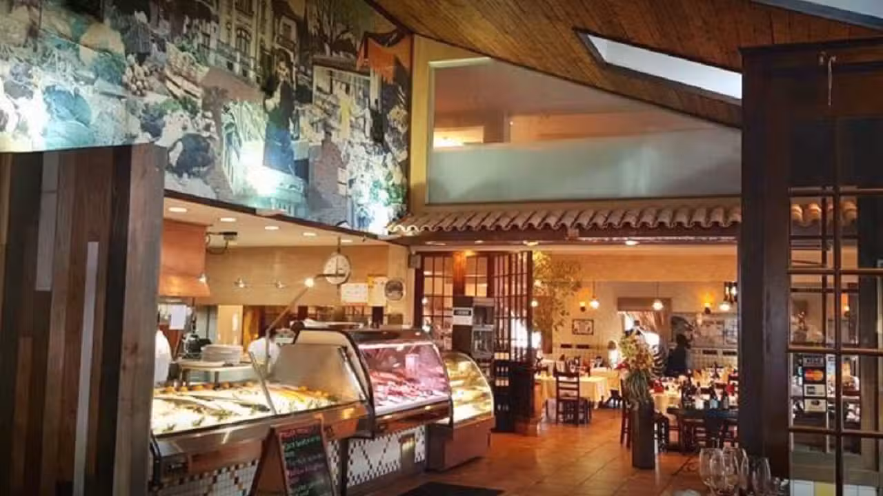 Indoors - Campino Restaurant, Newark, NJ