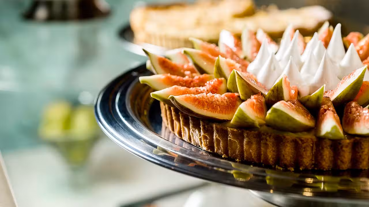 figs crostata and meringue - Grand Hyatt Rio de Janeiro Tano Cucina Italiana, Barra da Tijuca, Rio de Janeiro