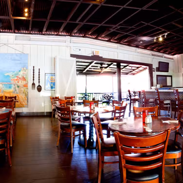 Bar Panorama - Pizzetta in Old Koloa Town, Koloa, HI
