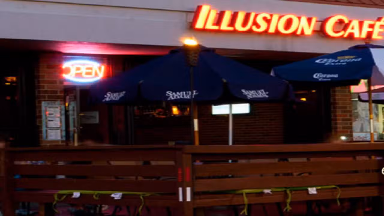 Exterior - Illusion Cafe, Des Plaines, IL