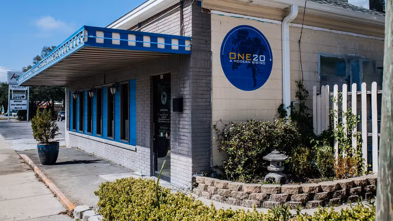 One 20 A Modern Bistro, Niceville, FL