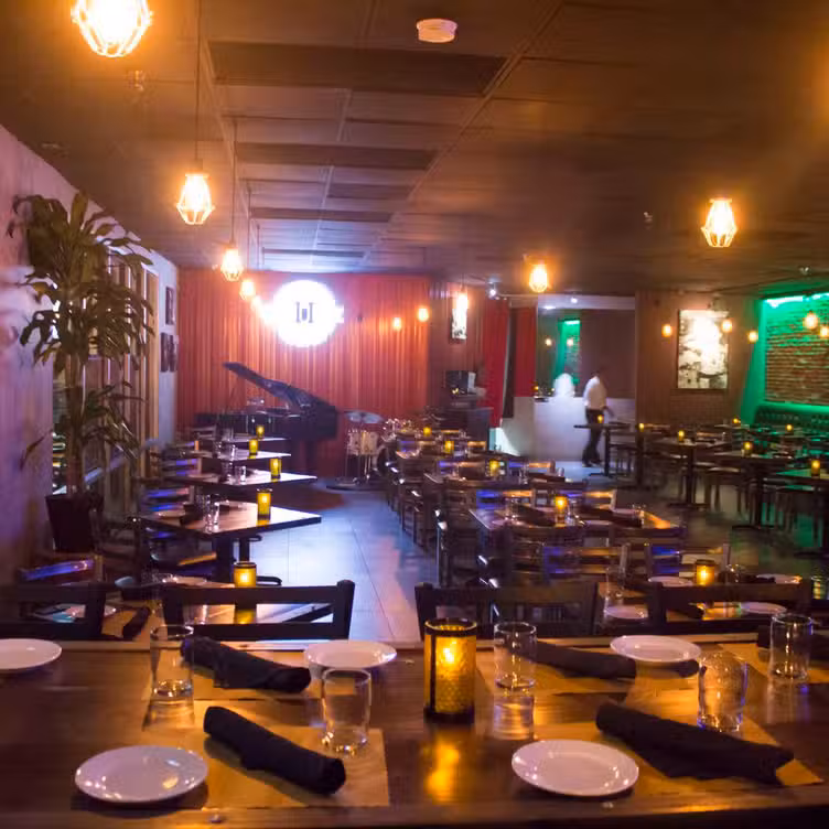 Interior - 2nd Floor Restaurant Bar and Grill, Los Angeles, CA