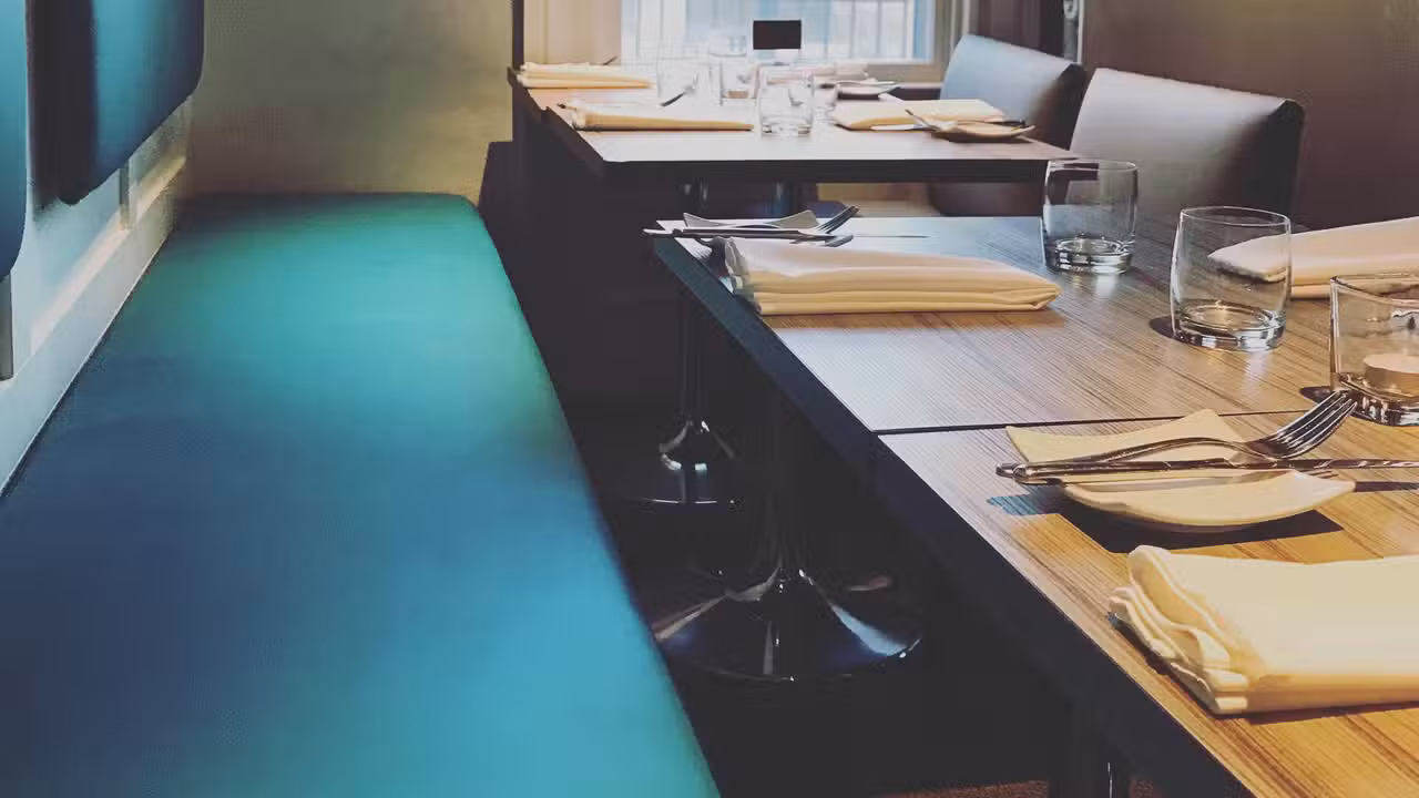 Binnenkant - Wellington Court Restaurant + Catering, Catharines, ON