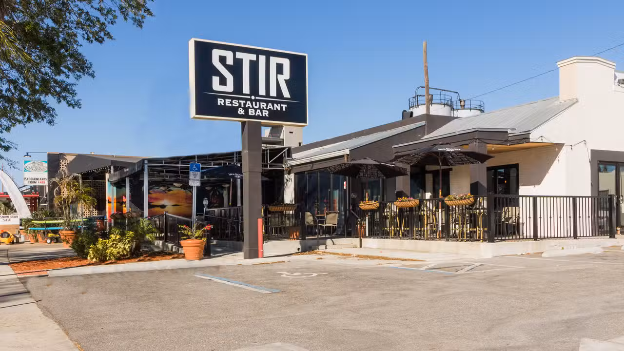 Buitenkant - Stir Restaurant & Bar - Permanently Closed, Orlando, FL
