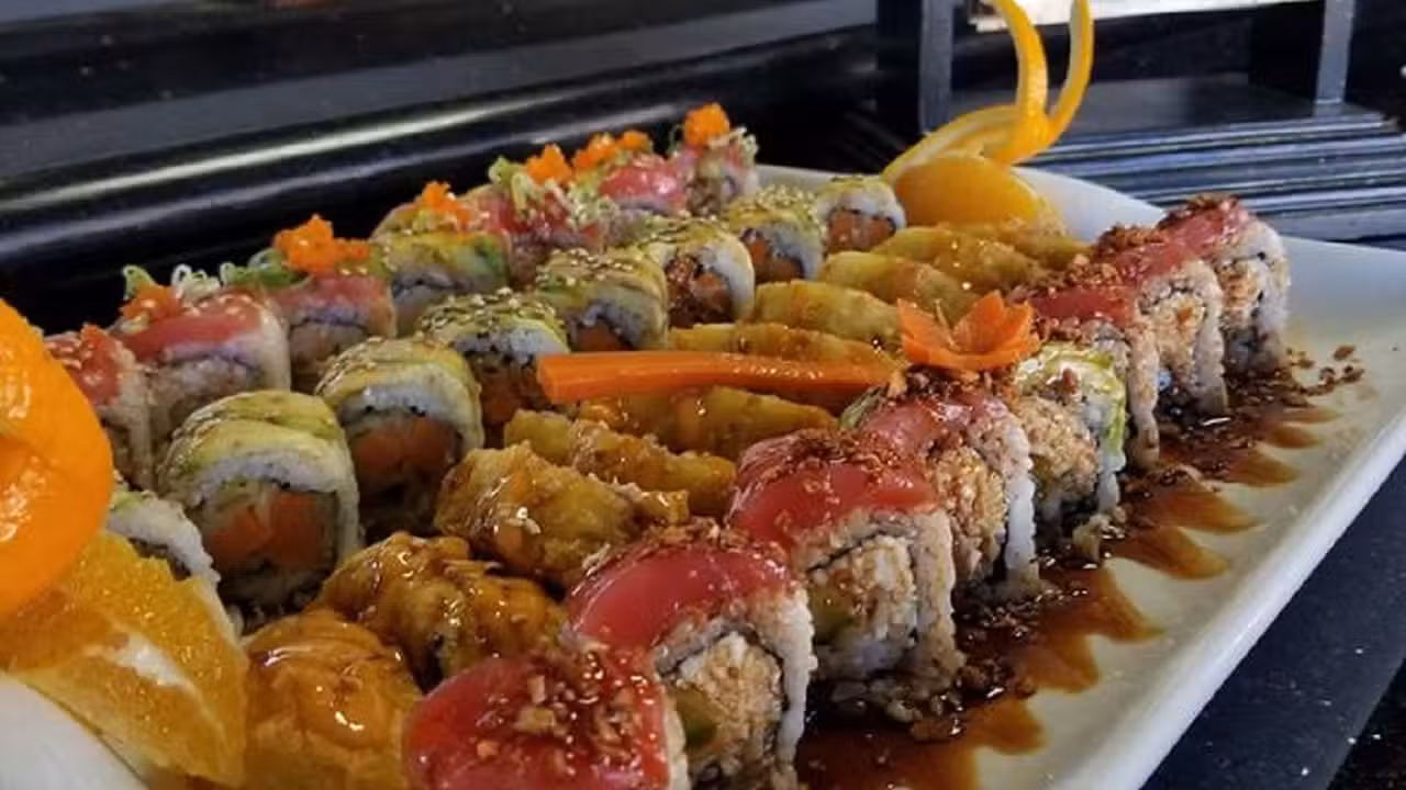 Comida - Genmai Sushi, Oxnard, CA