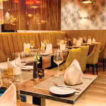 A photo of Vitruv Leonardo Royal Hotel Ulm restaurant