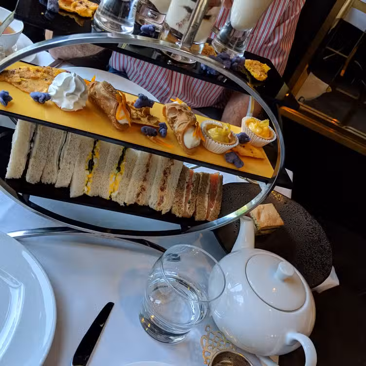 Comida - Afternoon Tea at Baglioni Hotel, London, 