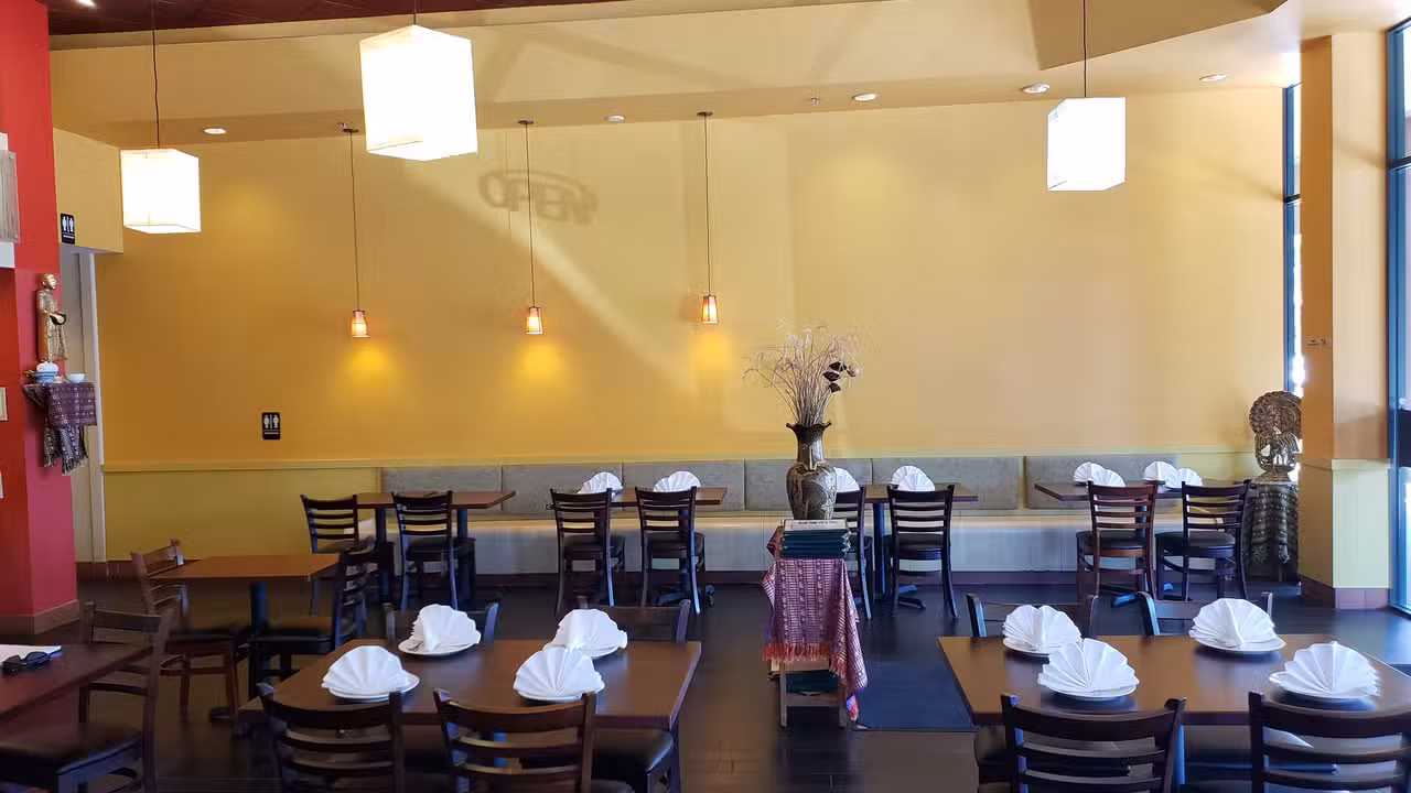 Binnenkant - Thai Lao Cuisine, Fair Oaks, CA