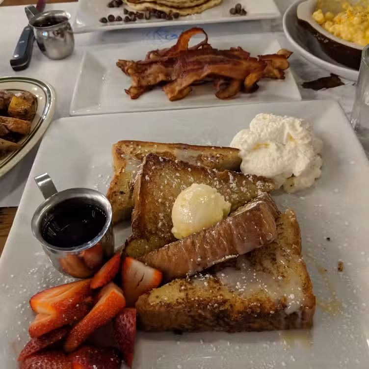 Food - George Martin Tavern, Rockville Centre, NY