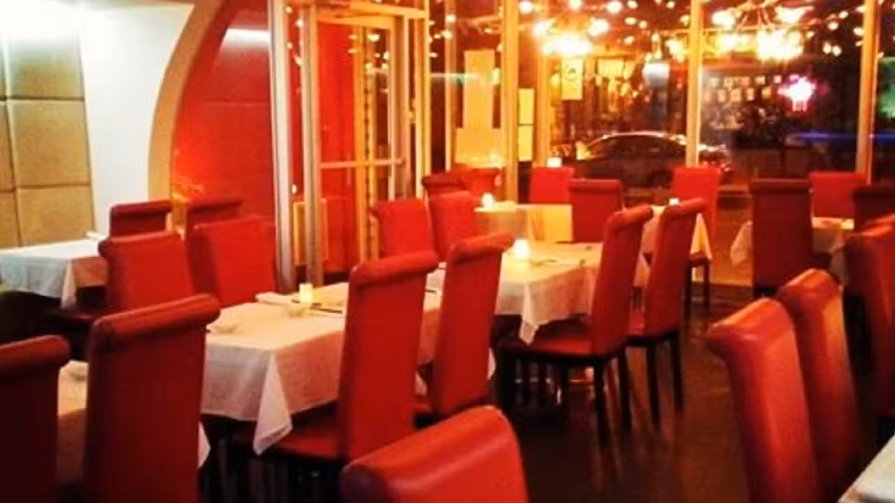 Interior - Oishii Sushi - Montreal - Permanently Closed, Montréal, QC