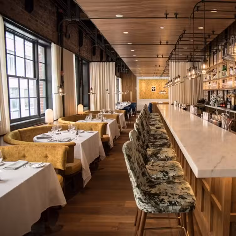 Les Sablons, Cambridge, MA