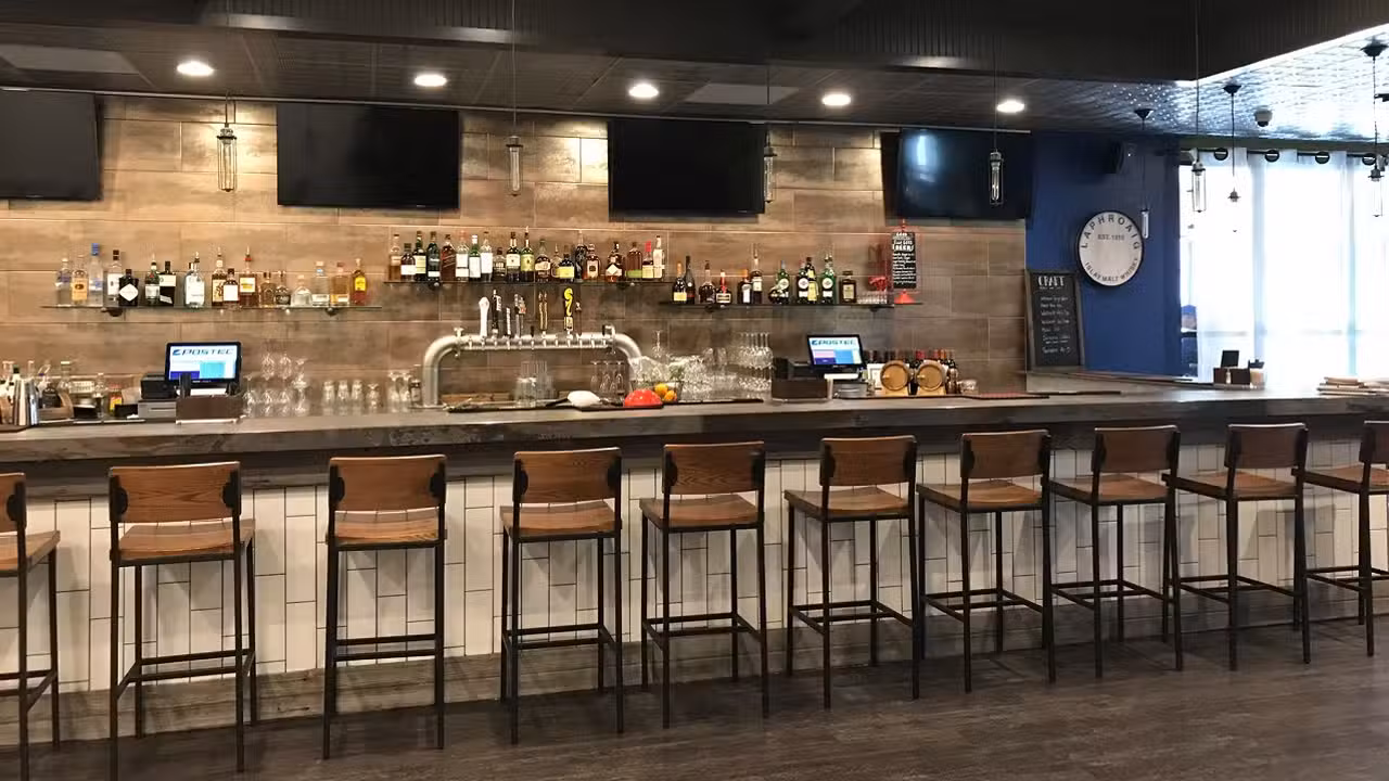 Strong Waters Craft Cocktails & Kitchen, Myrtle Beach, SC