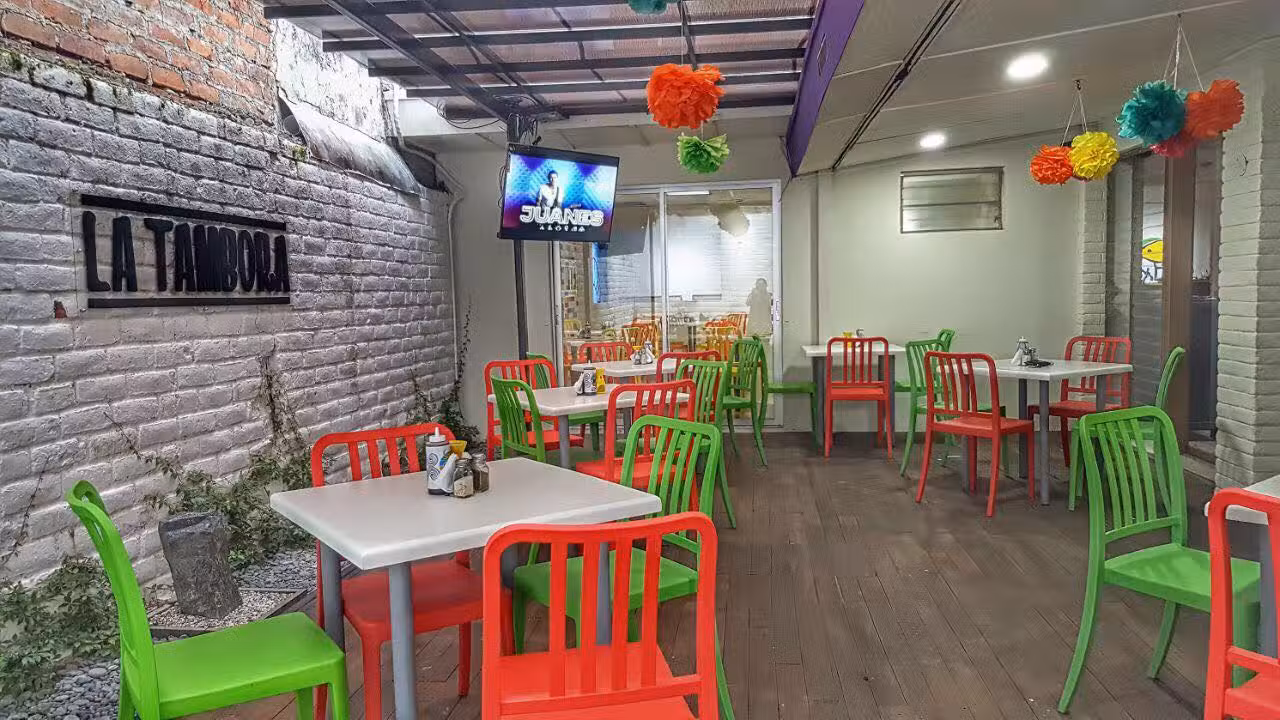 Interior - La Tambora - San Salvador, San Salvador, San Salvador