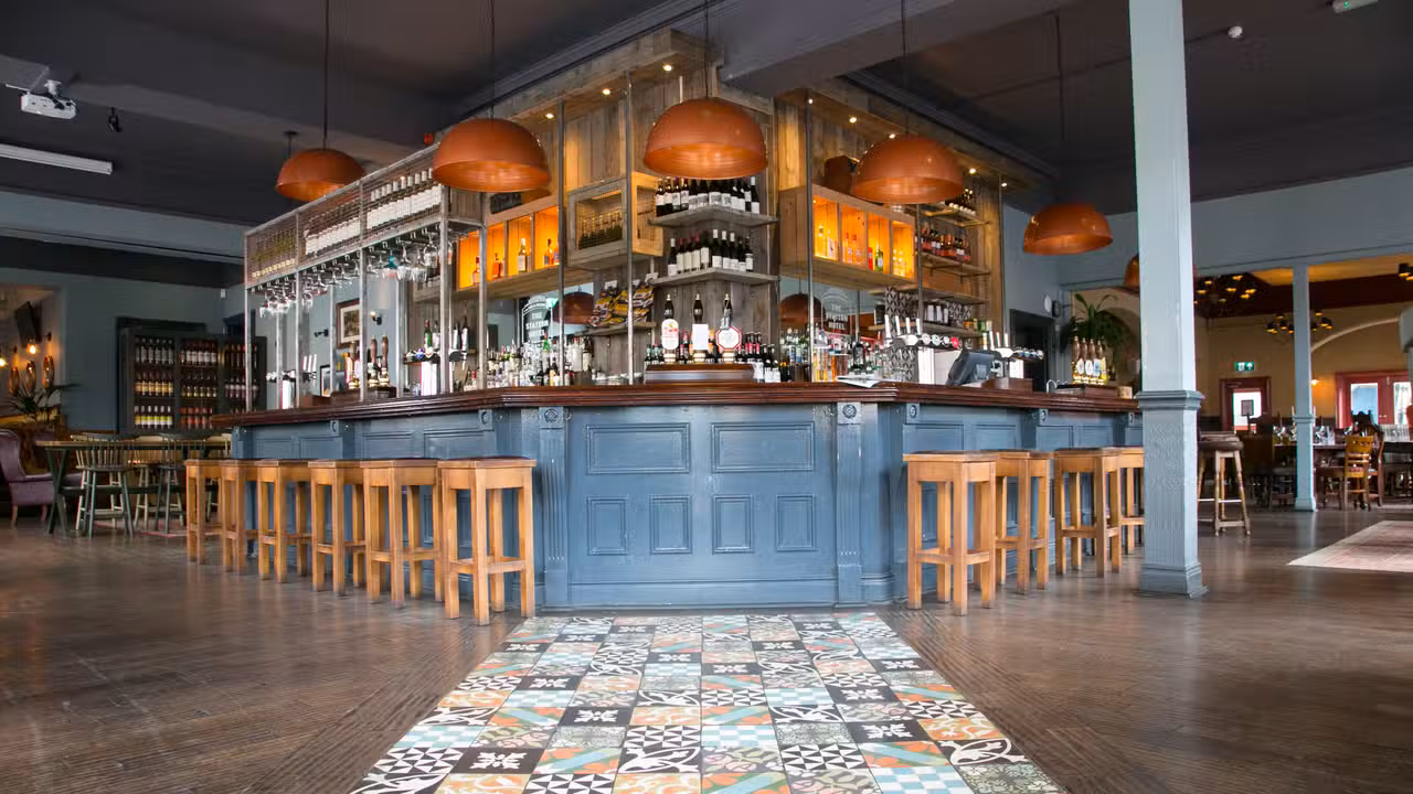 Interior - The Station Hotel, London, 