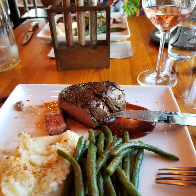 Eten - WK Hearth, Purcellville, VA