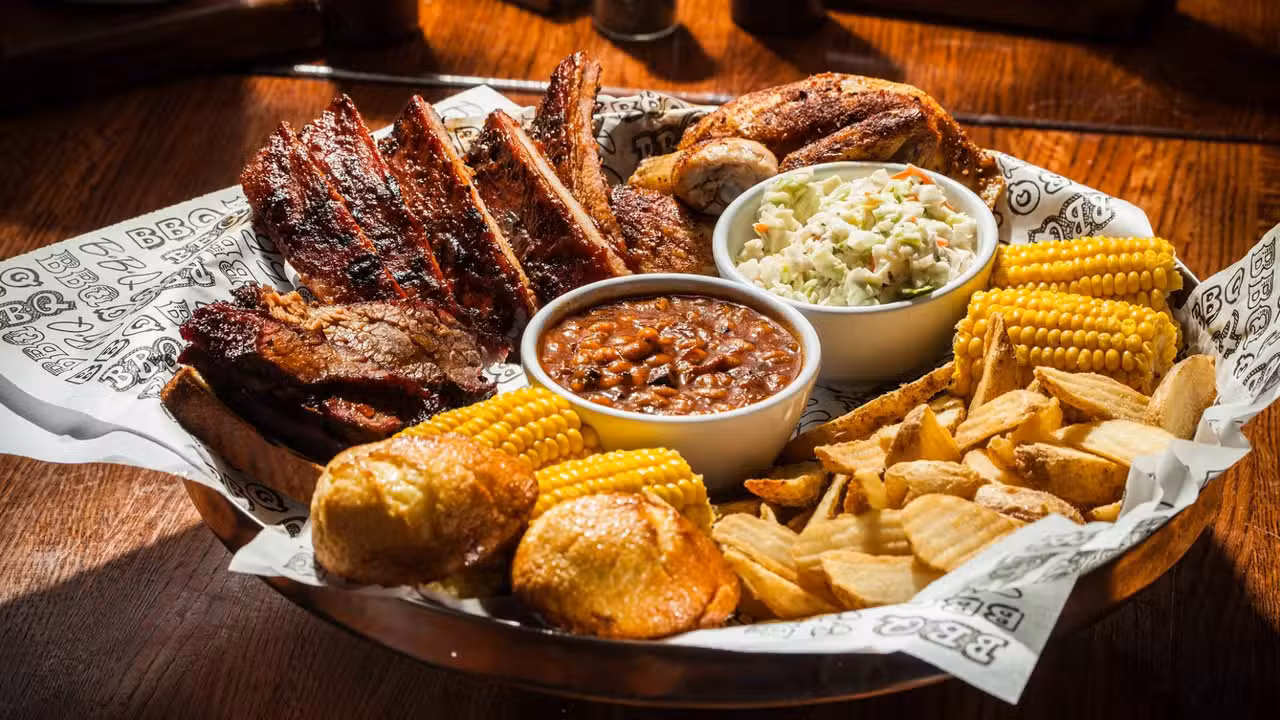 Eten - Famous Dave's - George Dieter, El Paso, TX