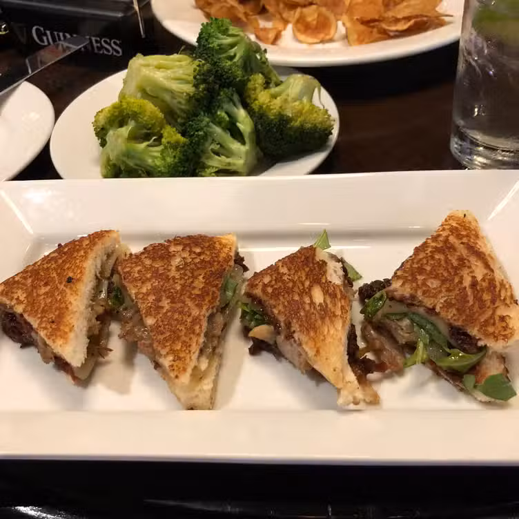 Comida - The Lansdowne Pub, Boston, MA