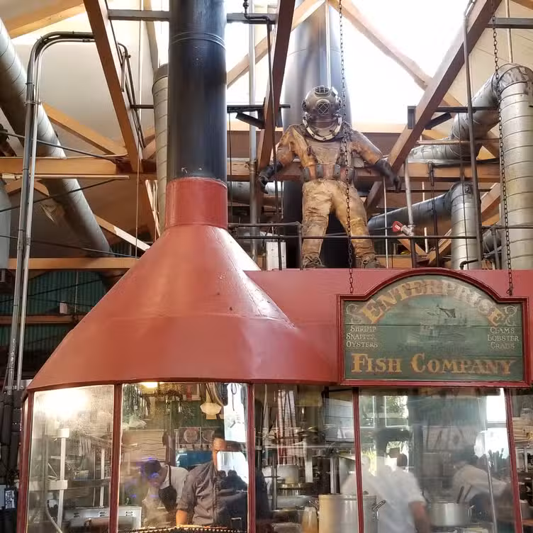 Interior - Enterprise Fish Co. - Santa Barbara, Santa Barbara, CA