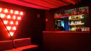 Una foto del restaurante Karaoke Bar Oriente