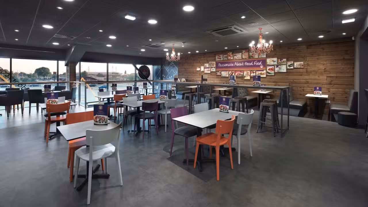 Interior - Ultimate Cafe Kingston Upon Thames, Kingston upon Thames, 