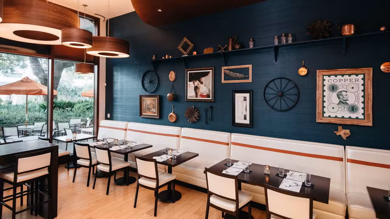 インテリア - Copper Restaurant and Dessert Lounge - Domain TX Austin