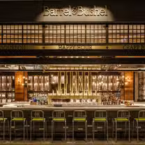 Barrel & Bushelの写真