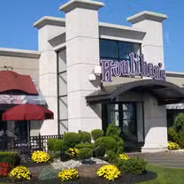 A photo of Houlihan's - Ramsey restaurant
