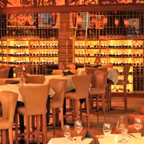 Una foto del restaurante Eddie Merlot's Prime Aged Beef & Seafood - Ashburn