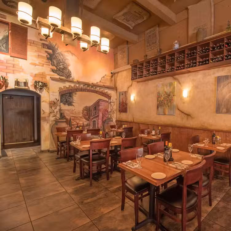 Interior - Antica Trattoria, La Mesa, CA