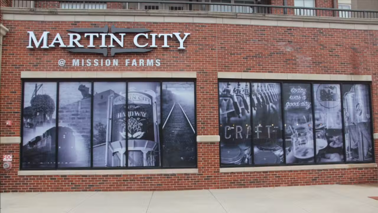 Martin City - Martin City Pizza - Mission Farms, Overland Park, KS