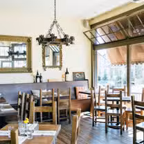 A photo of Cantinetta - Wallingford restaurant