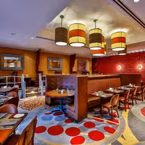 A photo of Spotlight Restaurant and Lounge - Doubletree Hotel restaurant