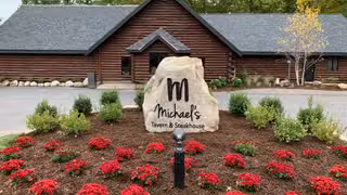 Foto von Michael's Tavern & Steakhouse Restaurant
