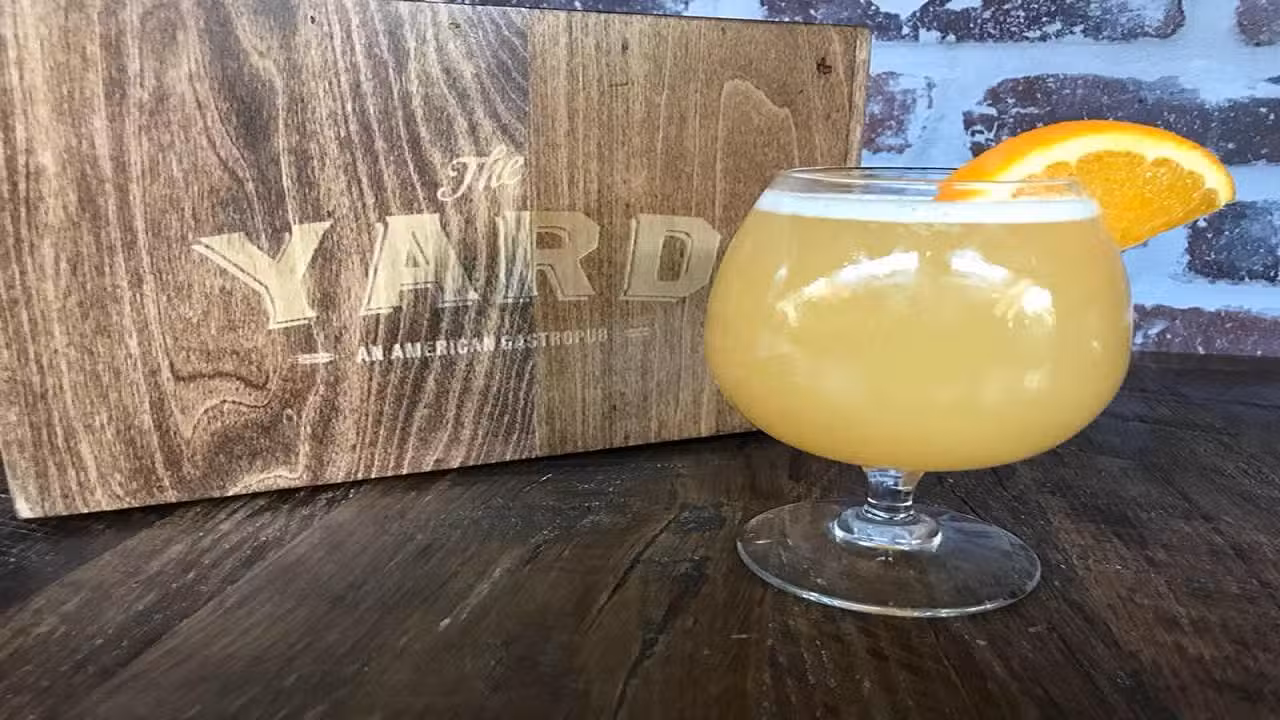 Bebidas - The Yard Gastropub Robinson, Pittsburgh, PA