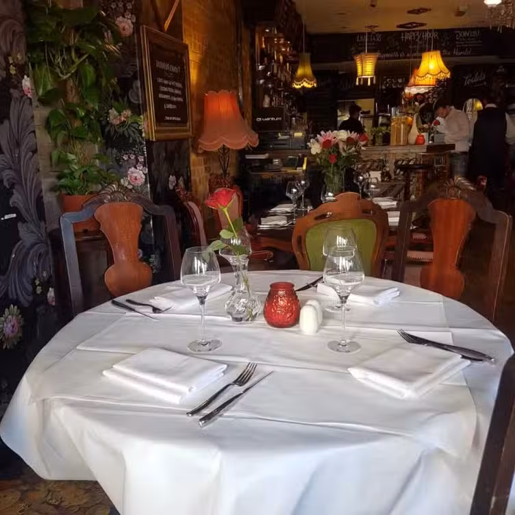 Interior - The Hamlet, London, 