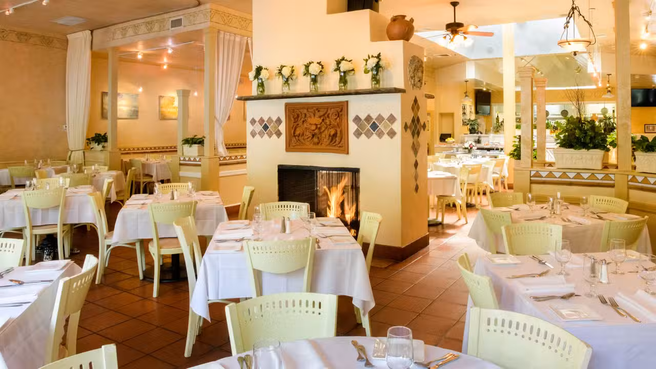 Interior - Seventh Street Cafe, Garden City, NY