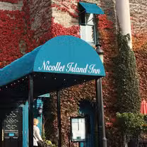 Una foto del restaurante Nicollet Island Inn