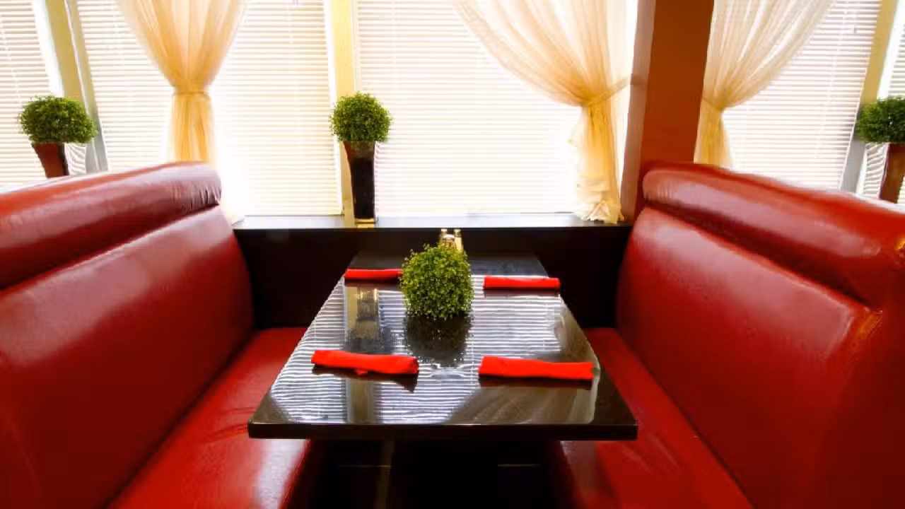 Interior - Shiraz Persian Cuisine – North - Permanently Closed, Calgary, AB