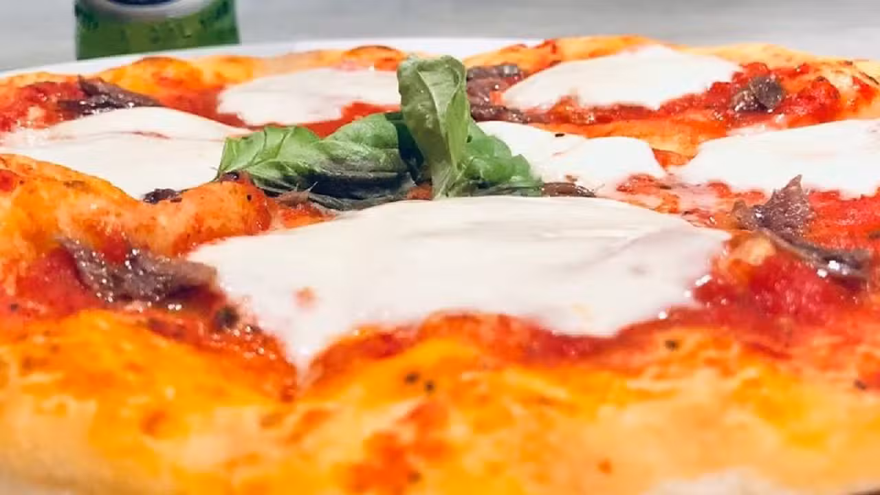 Frank's Pizza House, Toronto, ON