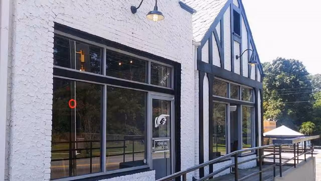 Exterior - Thirsty's Bar & Grill, Richmond, VA