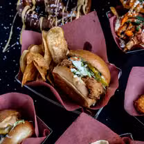 Una foto del restaurante Match Eatery & Public House - Langley