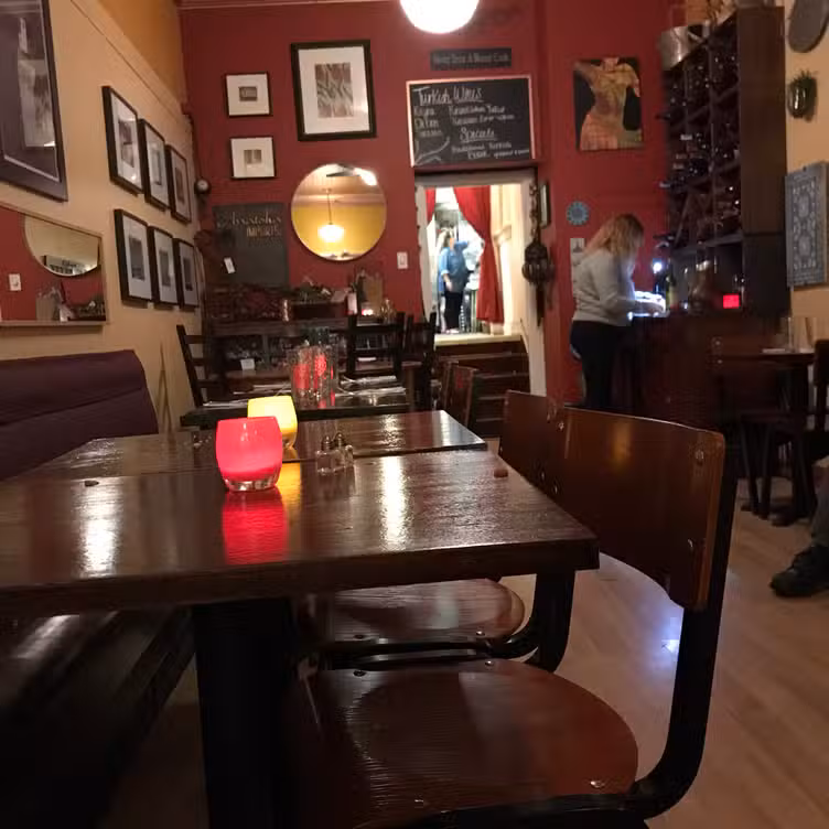 Binnenkant - Bistro Turkuaz, Seattle, WA