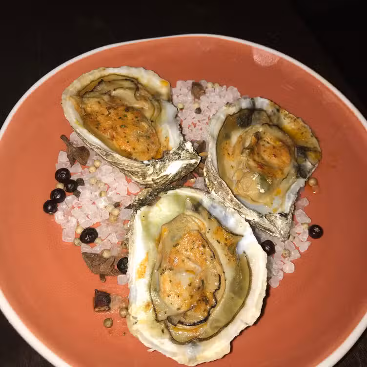 Food - River Road American Bistro, Oyster Bay, NY
